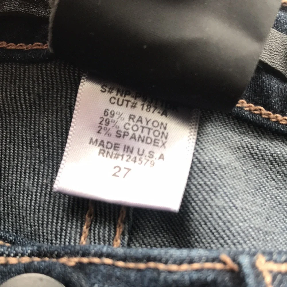 Mid Rise Flare Jeans - Picture 8 of 9